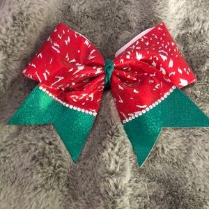 Cheer bow